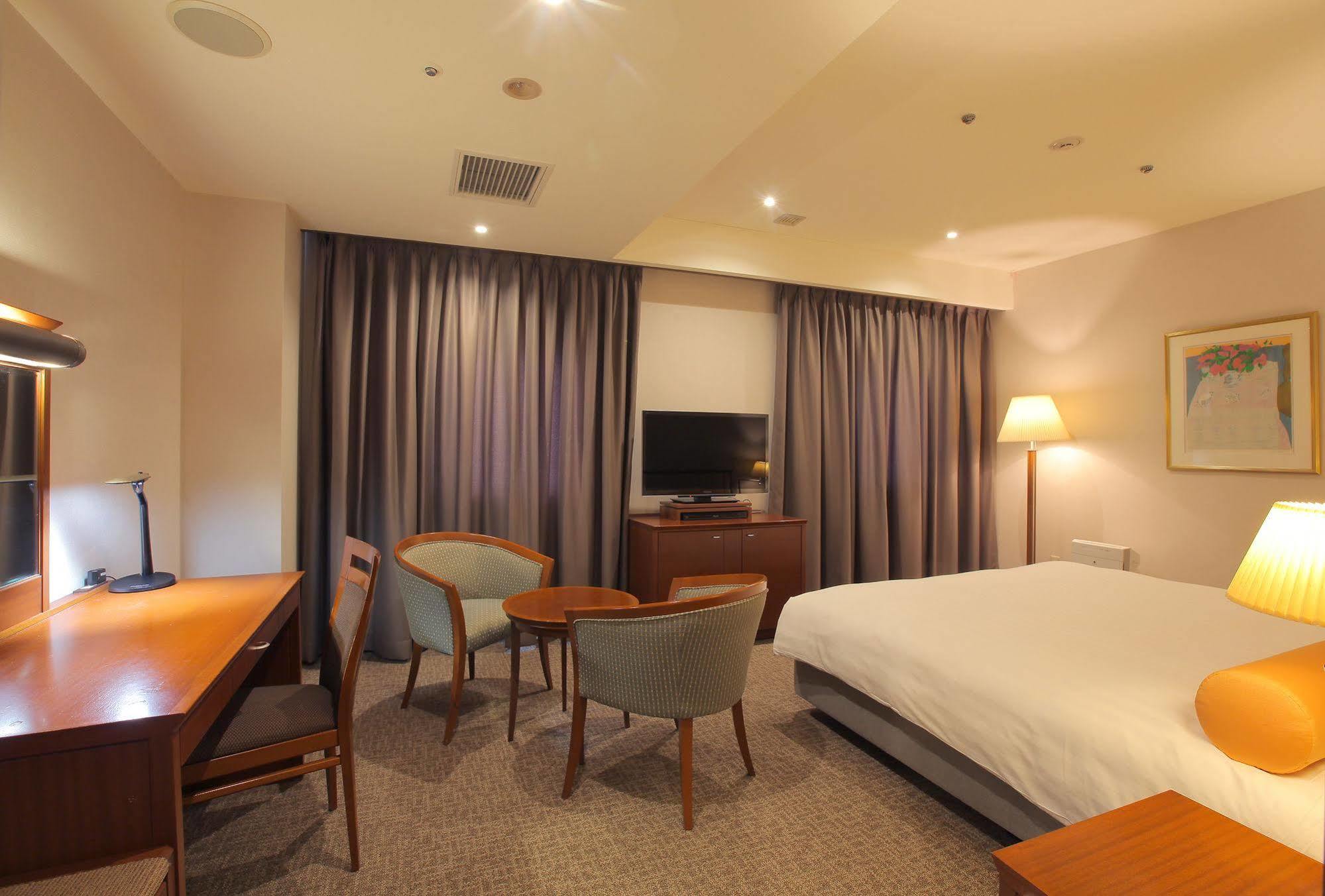 Odakyu Station Hotel Hon-Atsugi Eksteriør billede